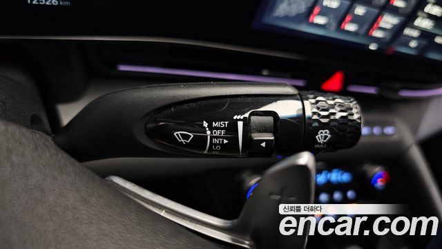Hyundai AVANTE 2024 — photo 31