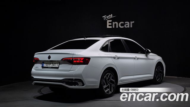 Volkswagen Jetta 2023 — photo 2