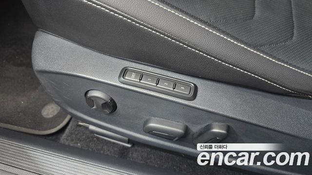 Volkswagen Jetta 2023 — photo 26