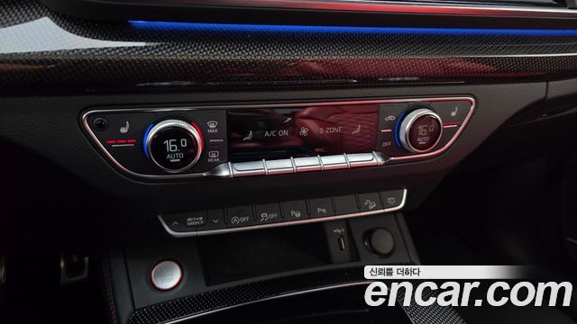 Audi SQ5 2023 — photo 24