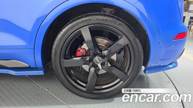 Audi SQ5 2023 — photo 7