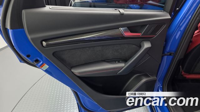 Audi SQ5 2023 — photo 15