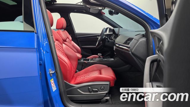 Audi SQ5 2023 — photo 16