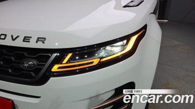 Land Rover Range Rover Evoque 2020 — photo 8