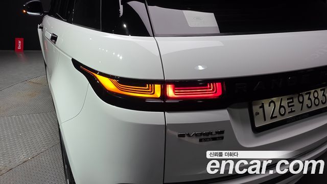 Land Rover Range Rover Evoque 2020 — photo 9