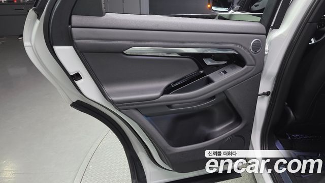 Land Rover Range Rover Evoque 2020 — photo 15