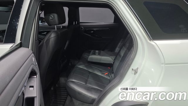 Land Rover Range Rover Evoque 2020 — photo 16
