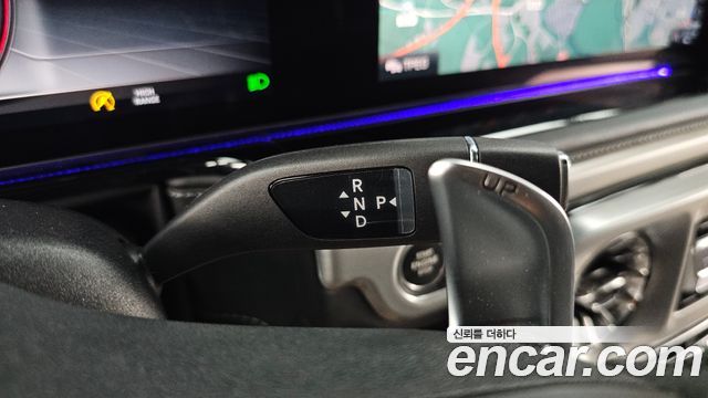 Mercedes-Benz G-Class 2022 — photo 12