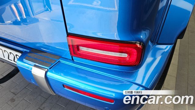 Mercedes-Benz G-Class 2022 — photo 9