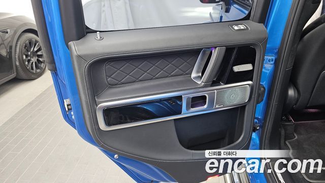 Mercedes-Benz G-Class 2022 — photo 15