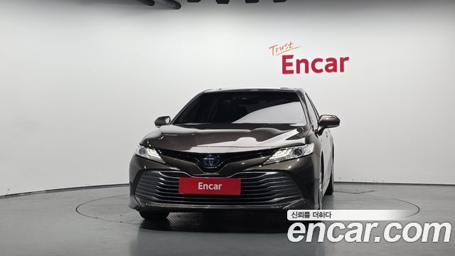 Toyota Camry 2019 — photo 3