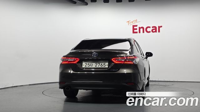 Toyota Camry 2019 — photo 4