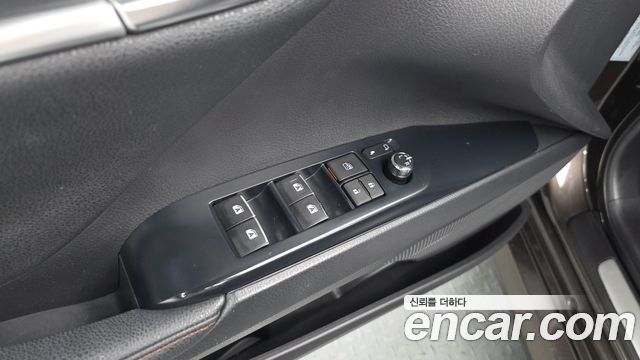 Toyota Camry 2019 — photo 27