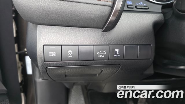 Toyota Camry 2019 — photo 28