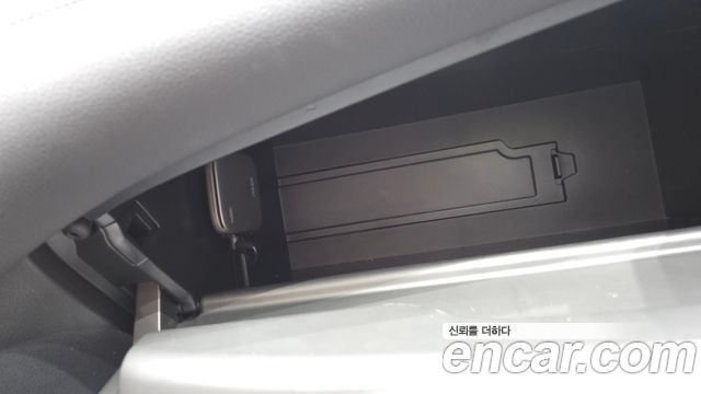 Toyota Camry 2019 — photo 29