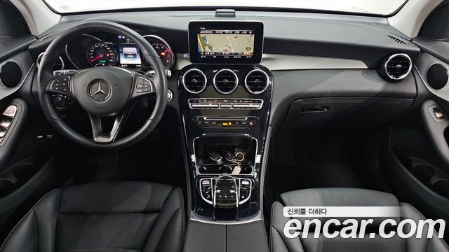 Mercedes-Benz GLC-Class 2019 — photo 10