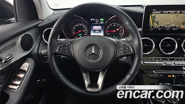 Mercedes-Benz GLC-Class 2019 — photo 19