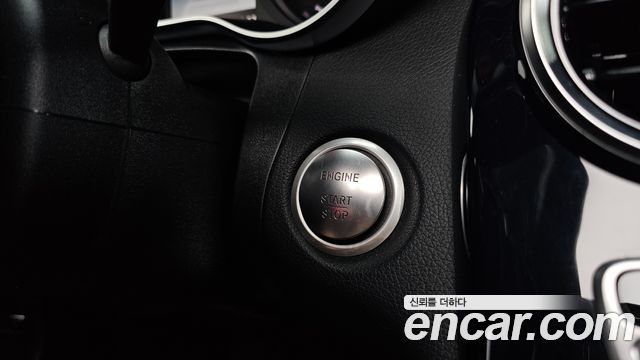 Mercedes-Benz GLC-Class 2019 — photo 28