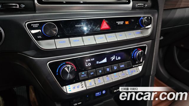 Hyundai Sonata 2018 — photo 17