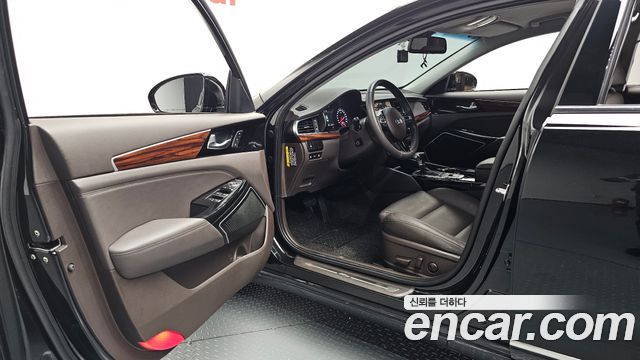 Kia K7 2017 — photo 10