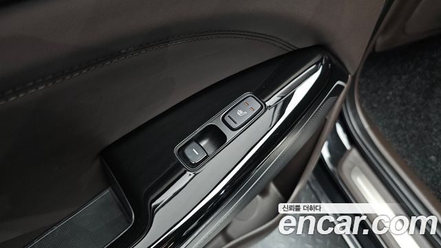 Kia K7 2017 — photo 19
