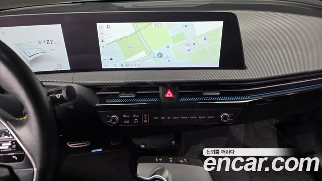 Kia EV6 2023 — photo 19