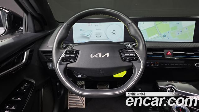 Kia EV6 2023 — photo 20