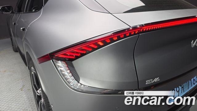 Kia EV6 2023 — photo 9