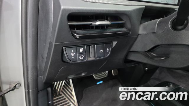 Kia EV6 2023 — photo 27