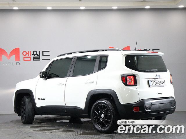 Jeep Renegade 2022 — photo 3