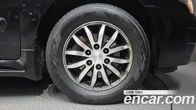 Kia Canival 2011 — photo 5