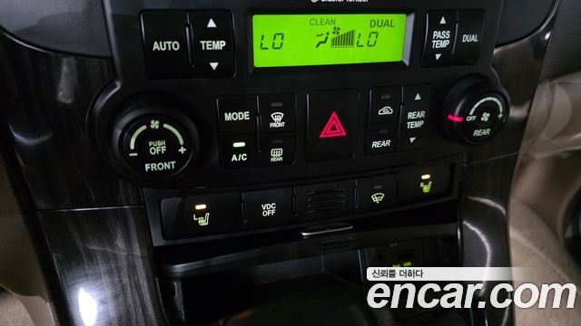 Kia Canival 2011 — photo 15
