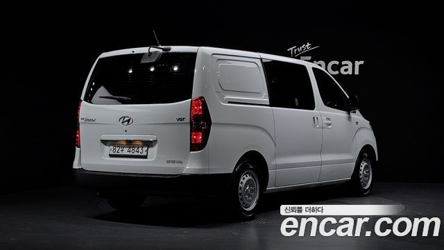 Hyundai Starex 2019 — photo 2