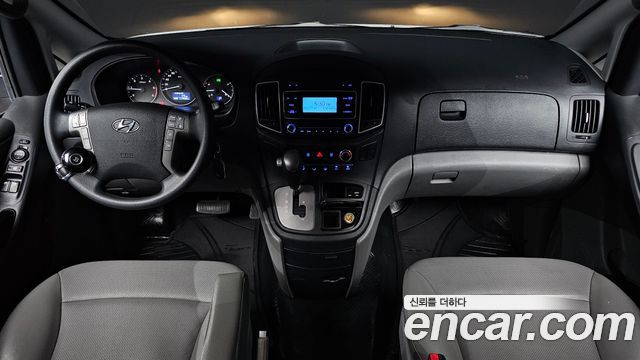 Hyundai Starex 2019 — photo 10