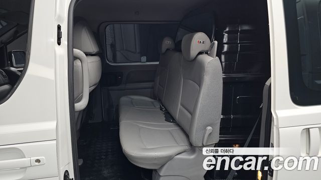 Hyundai Starex 2019 — photo 18
