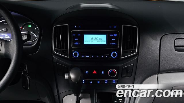 Hyundai Starex 2019 — photo 21
