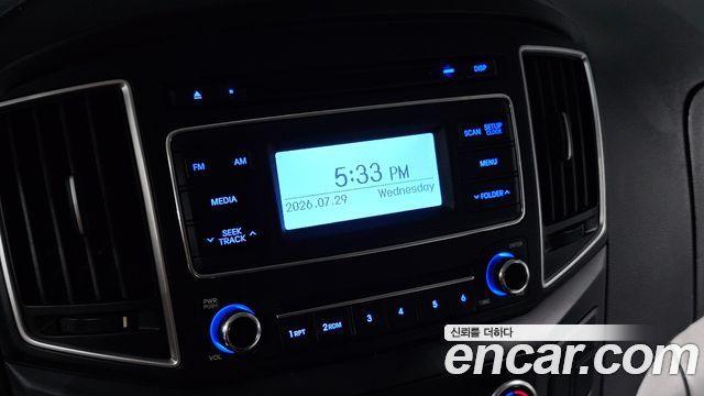 Hyundai Starex 2019 — photo 22
