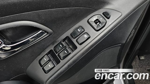 Hyundai Tucson 2012 — photo 18