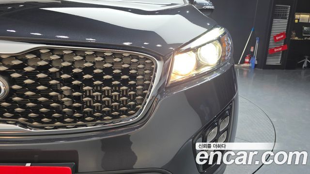 Kia Sorento 2017 — photo 8