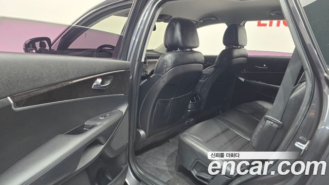 Kia Sorento 2017 — photo 28