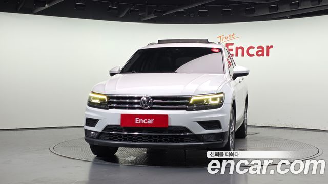 Volkswagen Tiguan 2018 — photo 3
