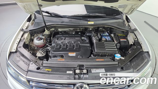 Volkswagen Tiguan 2018 — photo 6