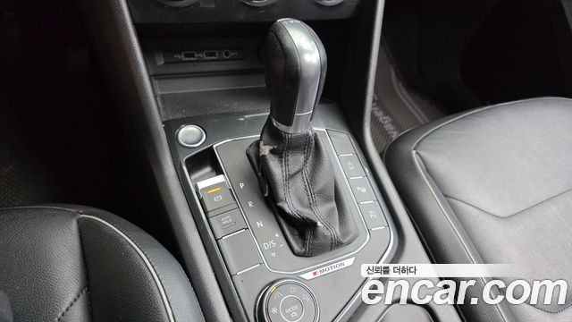 Volkswagen Tiguan 2018 — photo 9