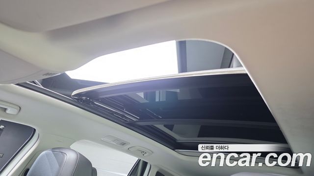 Volkswagen Tiguan 2018 — photo 16