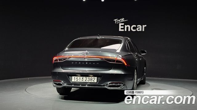 Hyundai Grandeur 2023 — photo 4