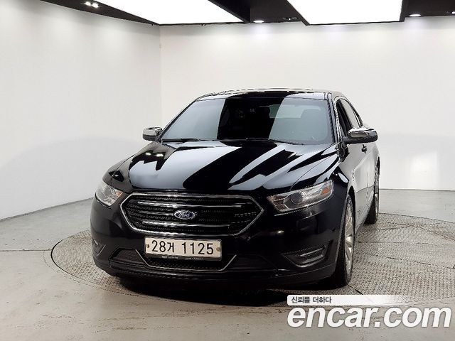 Ford Taurus 2013 — photo 2