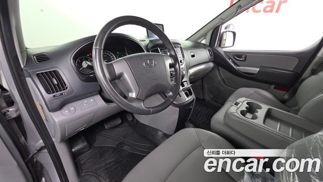 Hyundai Starex 2021 — photo 10