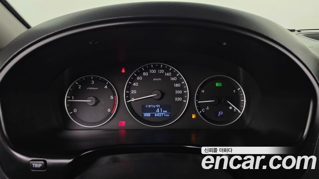 Hyundai Starex 2021 — photo 11