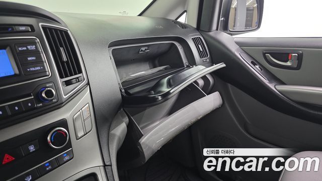 Hyundai Starex 2021 — photo 23