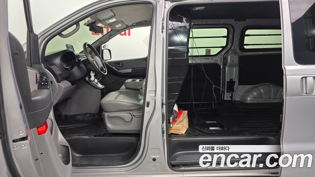 Hyundai Starex 2021 — photo 24
